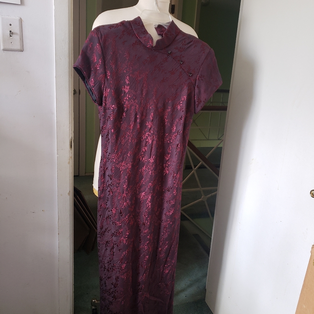 Dress - Picture 9 of 11